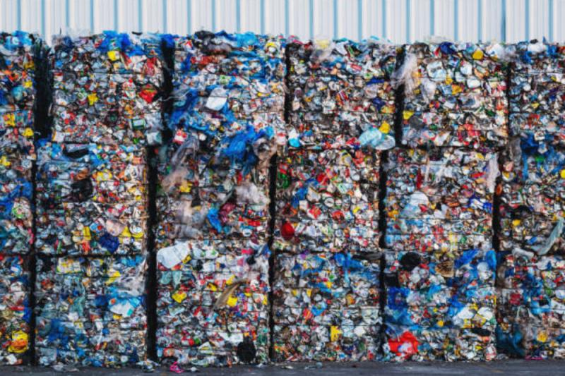 Pemberian fasilitas fiskal dan nonfiskal dari Bea Cukai diharapkan mampu membantu perusahaan-perusahaan daur ulang untuk dapat melakukan pengolahan limbah dengan efektif dan efisien. - Foto DJBC
